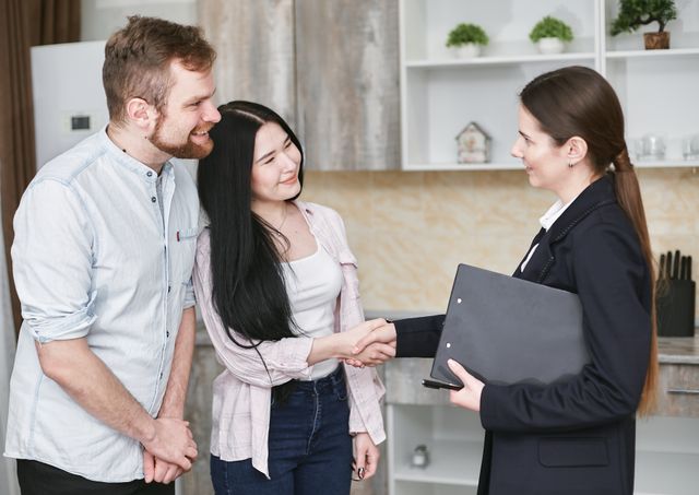 Questions You Should Always Ask a Real Estate Agent Before Hiring One